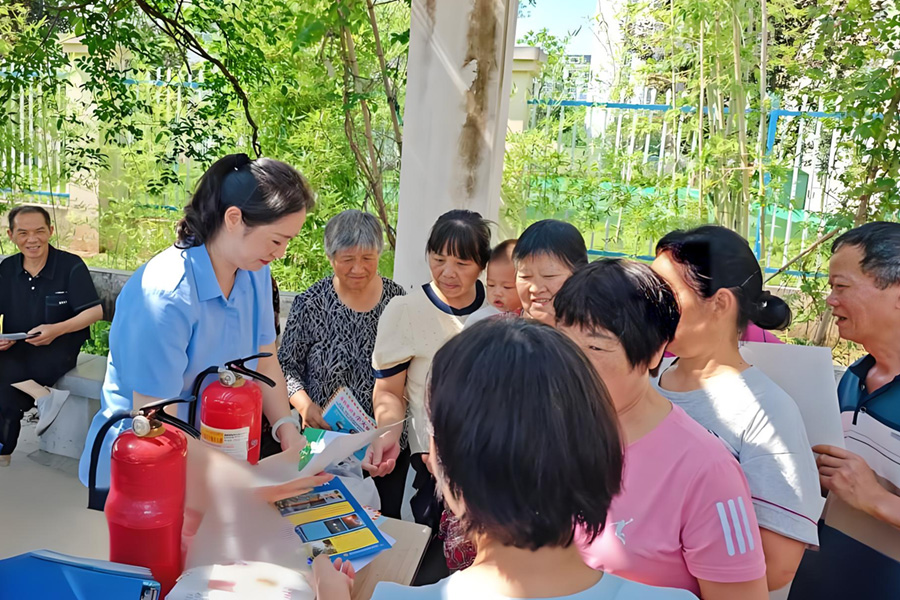 筑牢安全防線！正誠智服“安全宣傳咨詢日”    活動守護萬家平安